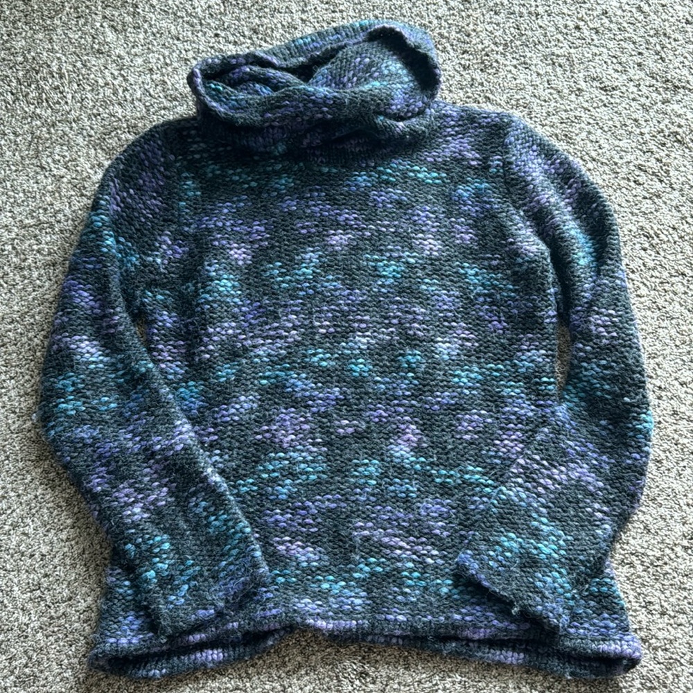 Krimson Klover Turtleneck in XL - Like New